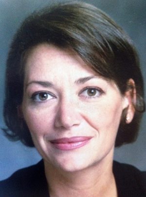 Dr. Solange Charas