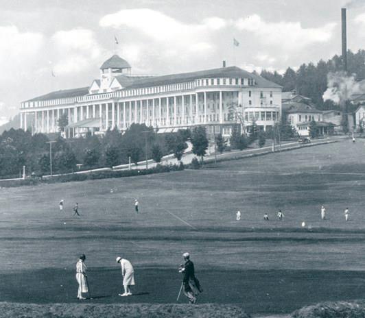 Throwback - Grand Hotel 2