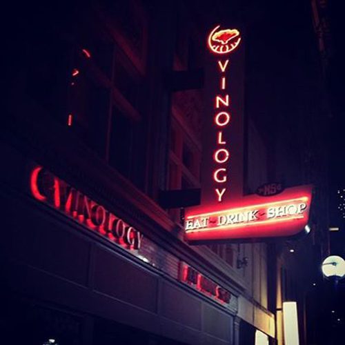 Vinology exterior