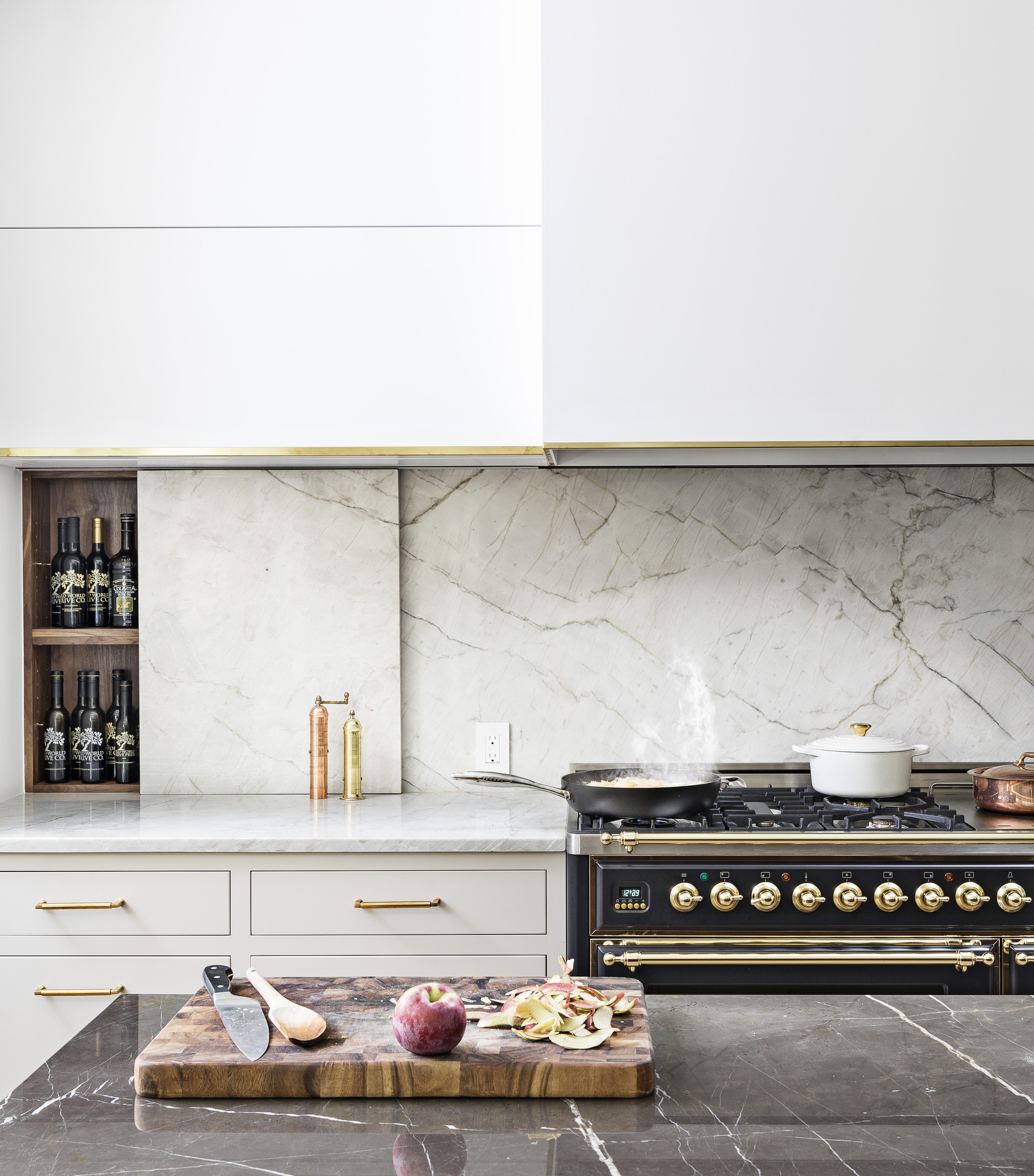3b16fc2c-kitichen-with-hidden-spices-shelf.