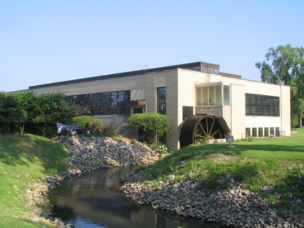 3dc53989-mcka-office-hq
