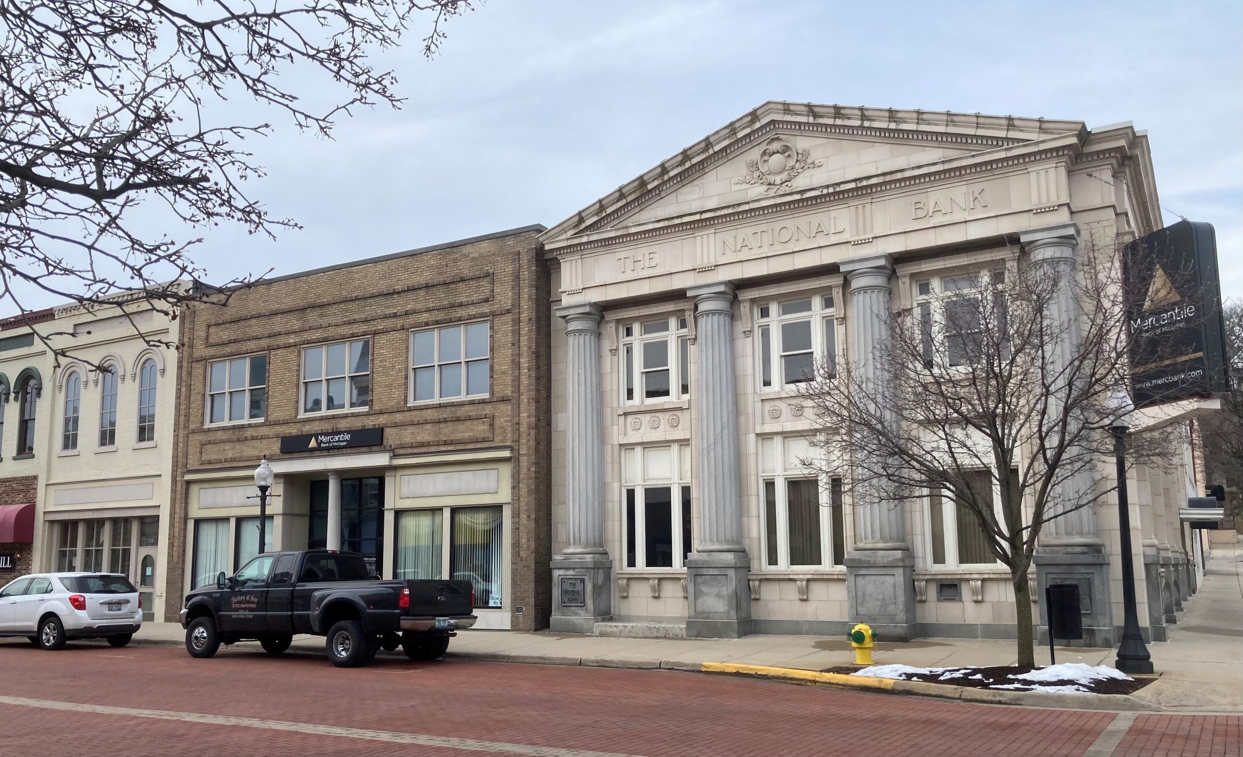 a385b1e5-mercantile-bank-picture-2