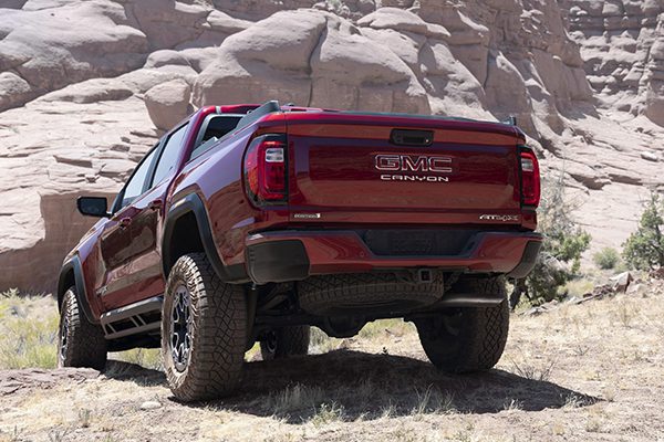 2023-gmc-canyon