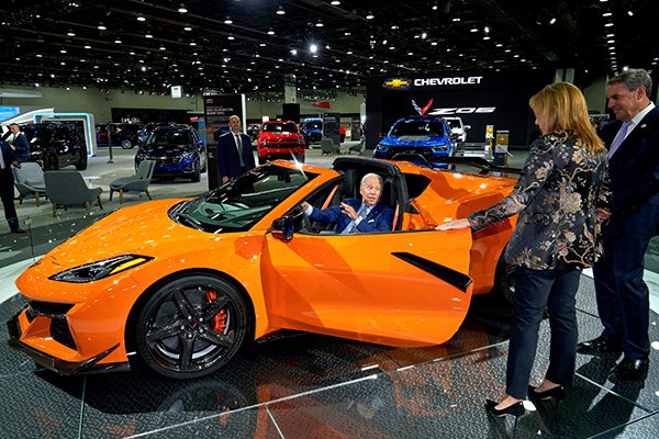 President Biden tours Chevrolet Exhibit at Detroit Auto Show
