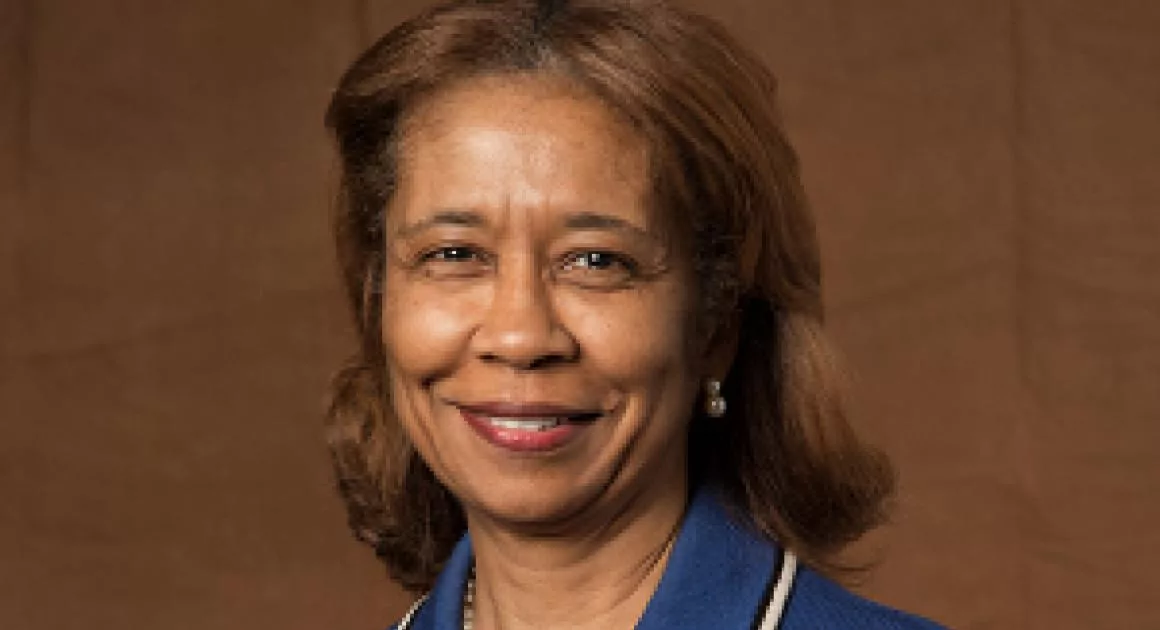Paula-Cunningham@2x